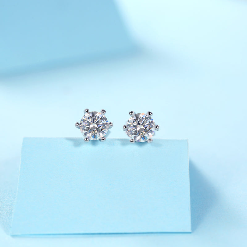 Signe Solitaire Studs worn