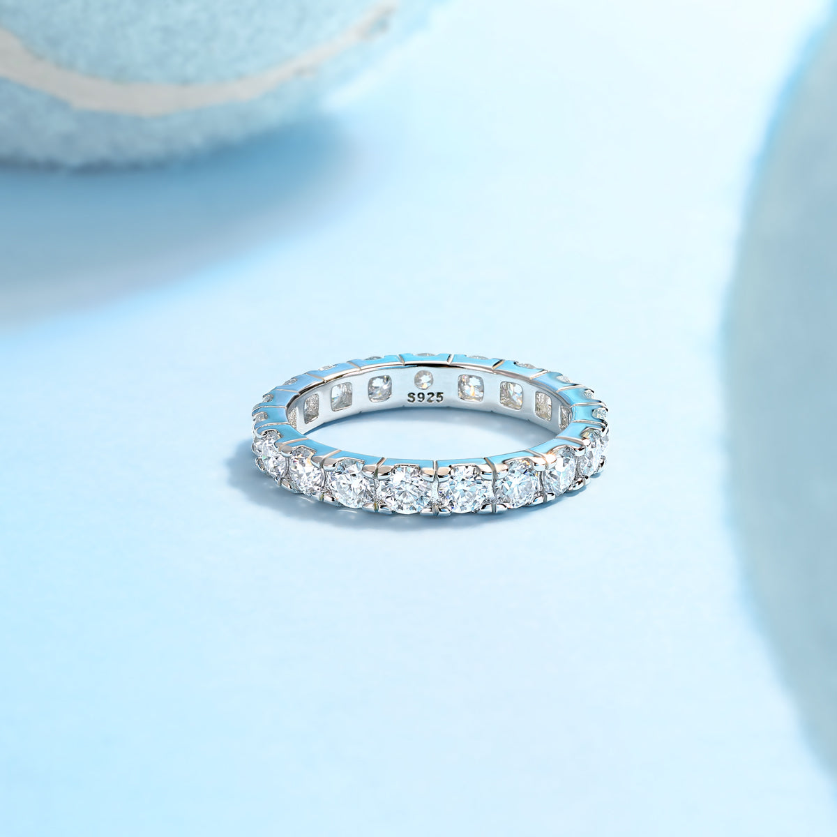 Nora Eternity Band detail
